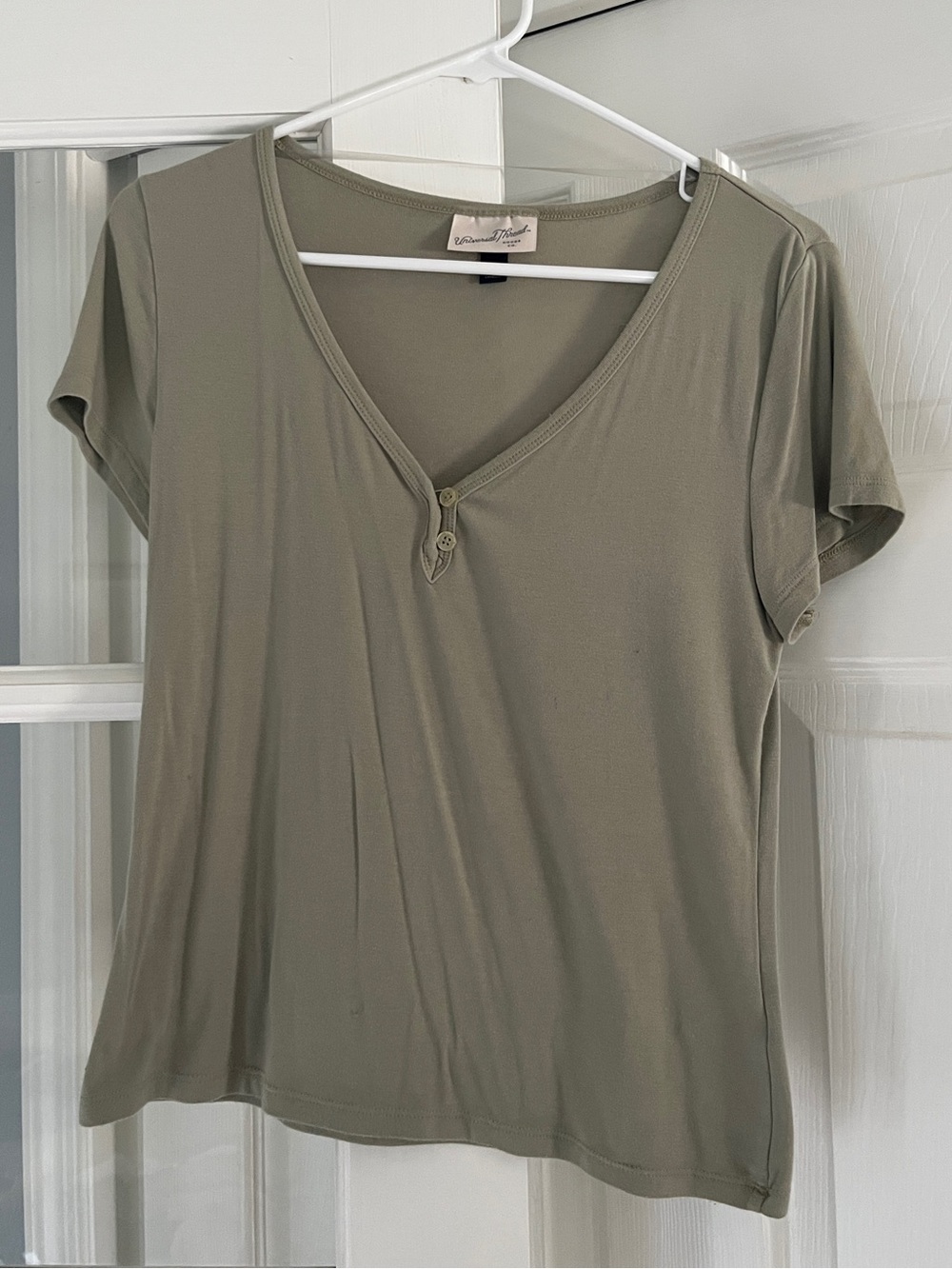 Universal Thread Olive V-Neck Short Sleeve Top